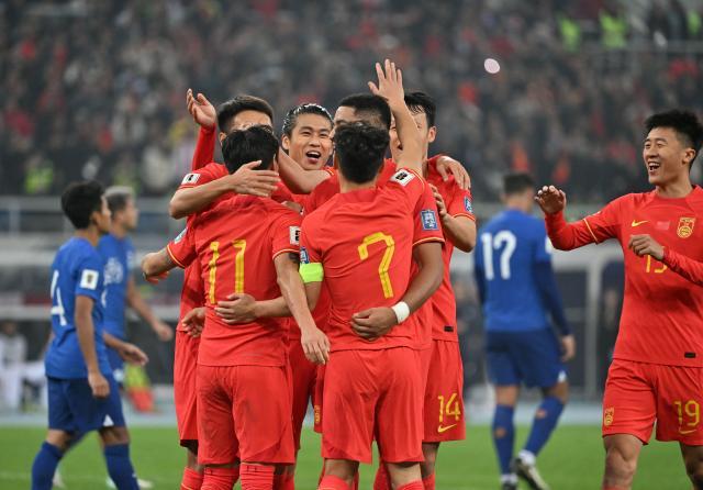 开云体育下载-【出线形势】下轮胜泰国就出线 国足手握3+3优势